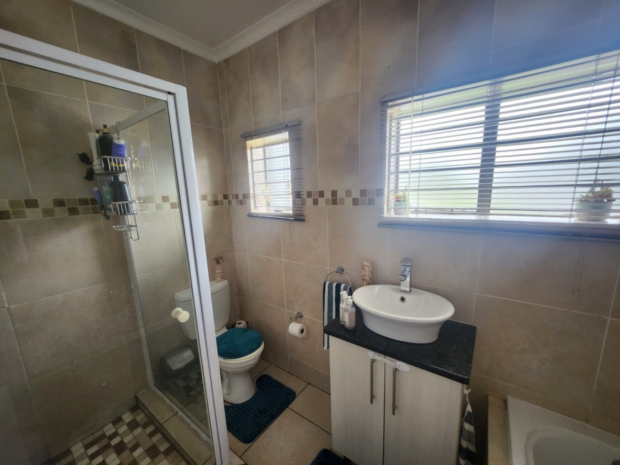 3 Bedroom Property for Sale in Dalview Gauteng