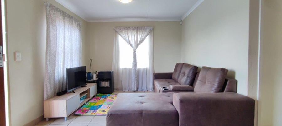 3 Bedroom Property for Sale in Thatch Hill Estate Gauteng