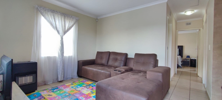 3 Bedroom Property for Sale in Thatch Hill Estate Gauteng