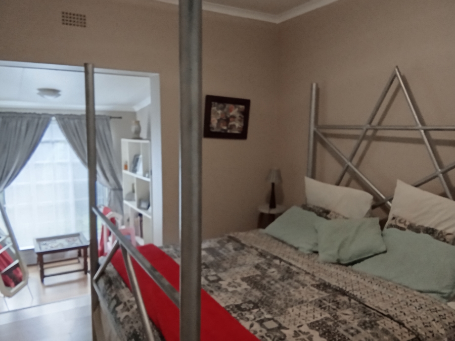 4 Bedroom Property for Sale in Constantia Kloof Gauteng