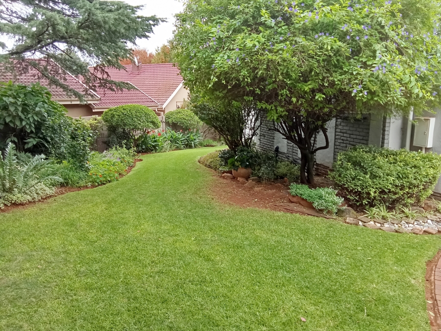4 Bedroom Property for Sale in Constantia Kloof Gauteng