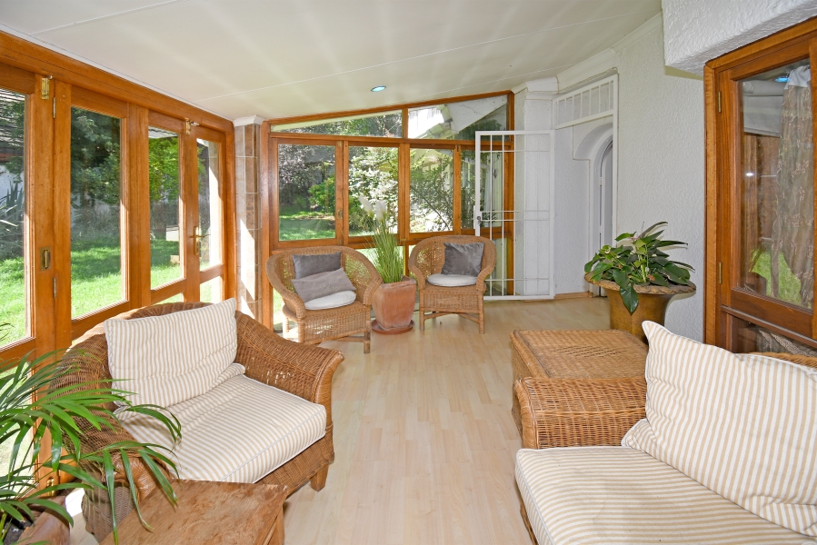 8 Bedroom Property for Sale in Hurlingham Gauteng
