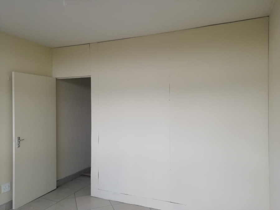 2 Bedroom Property for Sale in Muckleneuk Gauteng