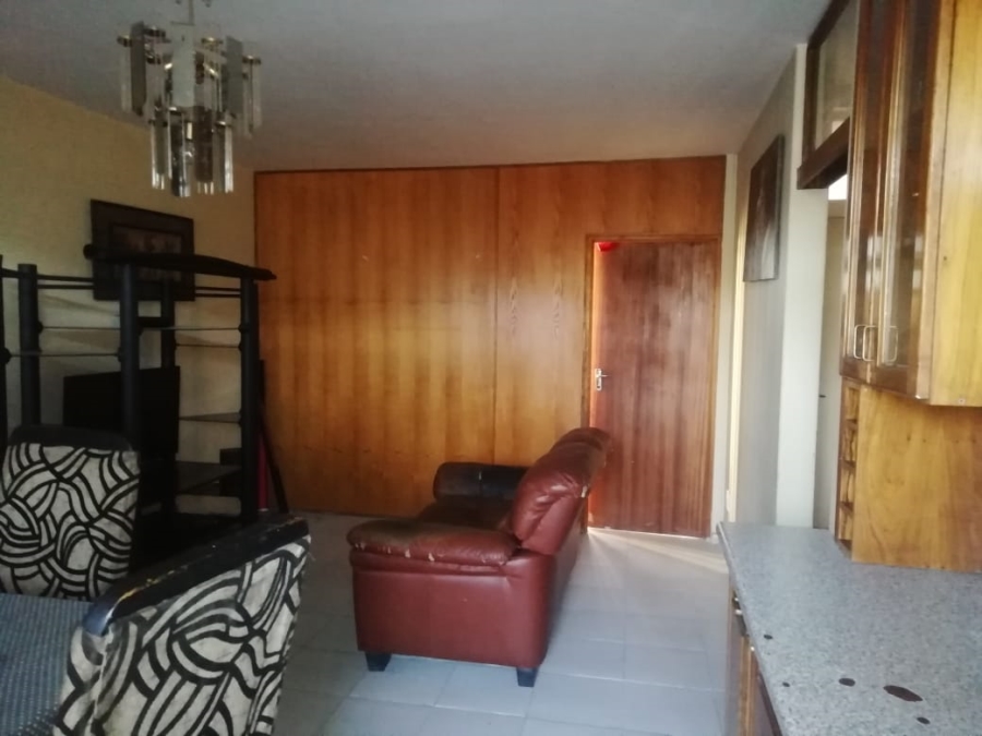 2 Bedroom Property for Sale in Muckleneuk Gauteng
