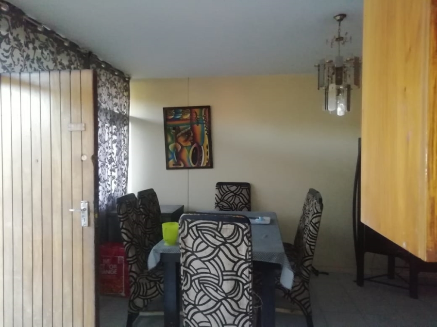 2 Bedroom Property for Sale in Muckleneuk Gauteng