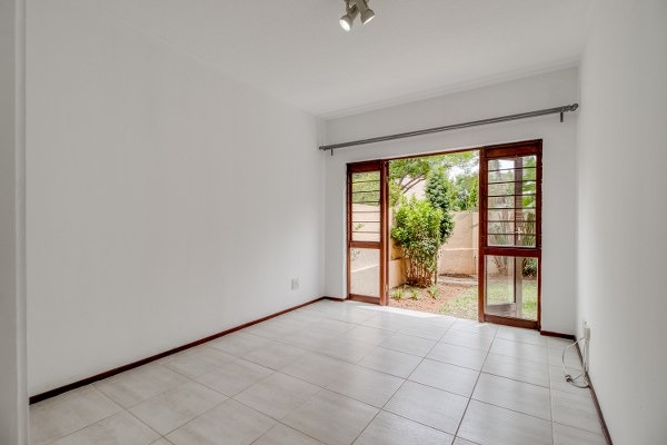 To Let 2 Bedroom Property for Rent in Lonehill Gauteng