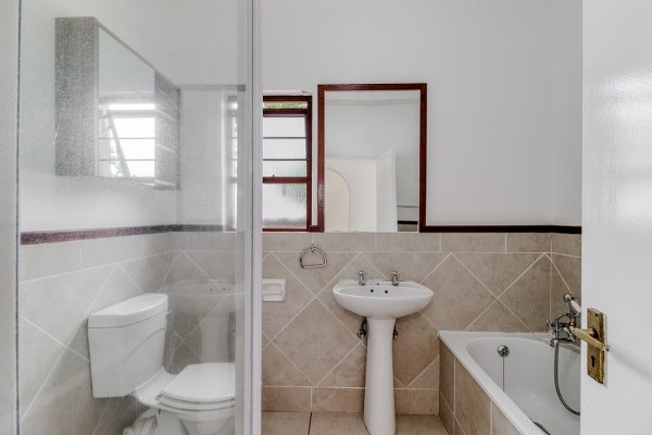 To Let 2 Bedroom Property for Rent in Lonehill Gauteng
