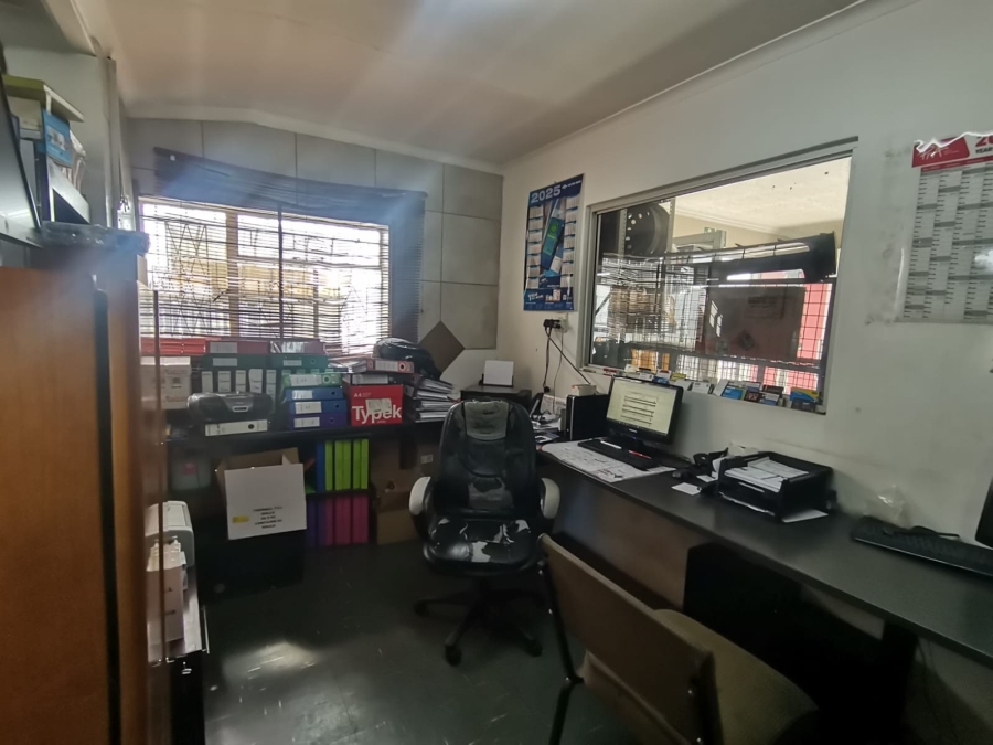 4 Bedroom Property for Sale in Booysens Gauteng