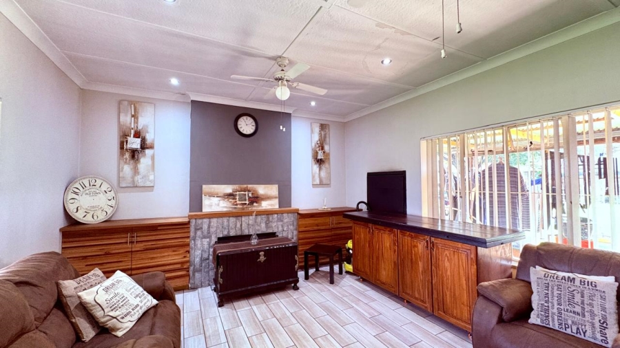 3 Bedroom Property for Sale in Casseldale Gauteng