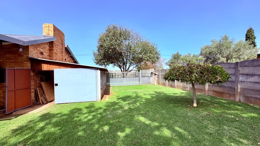 3 Bedroom Property for Sale in Casseldale Gauteng