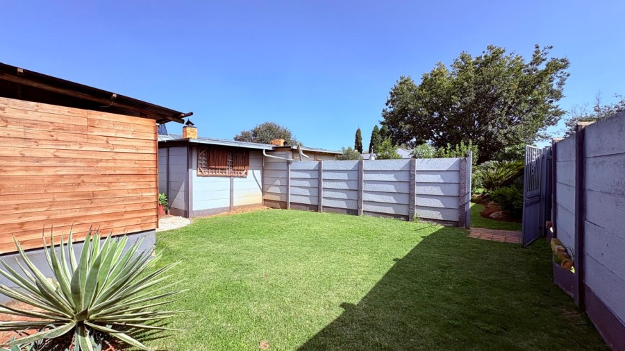 3 Bedroom Property for Sale in Casseldale Gauteng