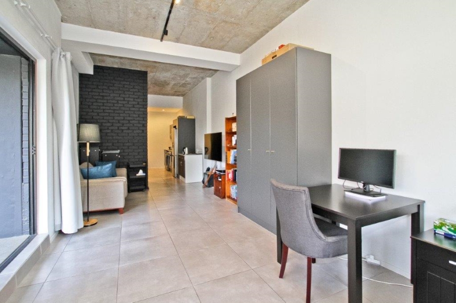 To Let 1 Bedroom Property for Rent in Sandown Gauteng