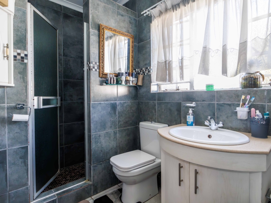 3 Bedroom Property for Sale in Eden Glen Gauteng
