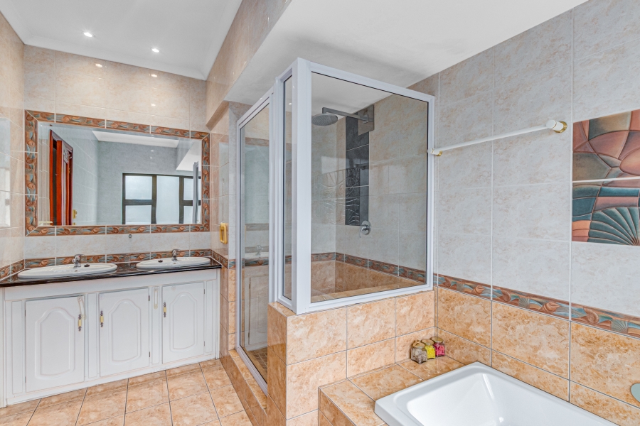 To Let 4 Bedroom Property for Rent in Kyalami Estates Gauteng