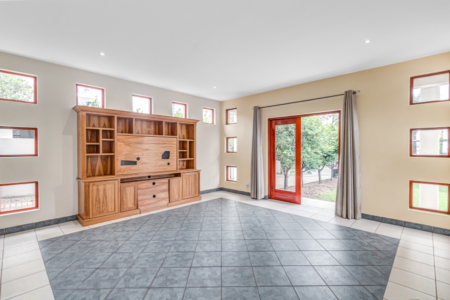 To Let 4 Bedroom Property for Rent in Kyalami Estates Gauteng