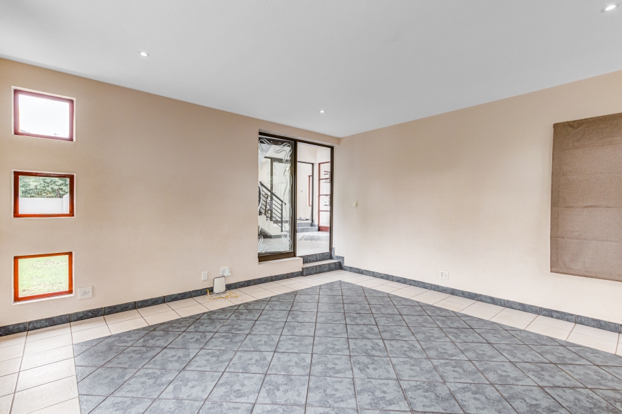 To Let 4 Bedroom Property for Rent in Kyalami Estates Gauteng