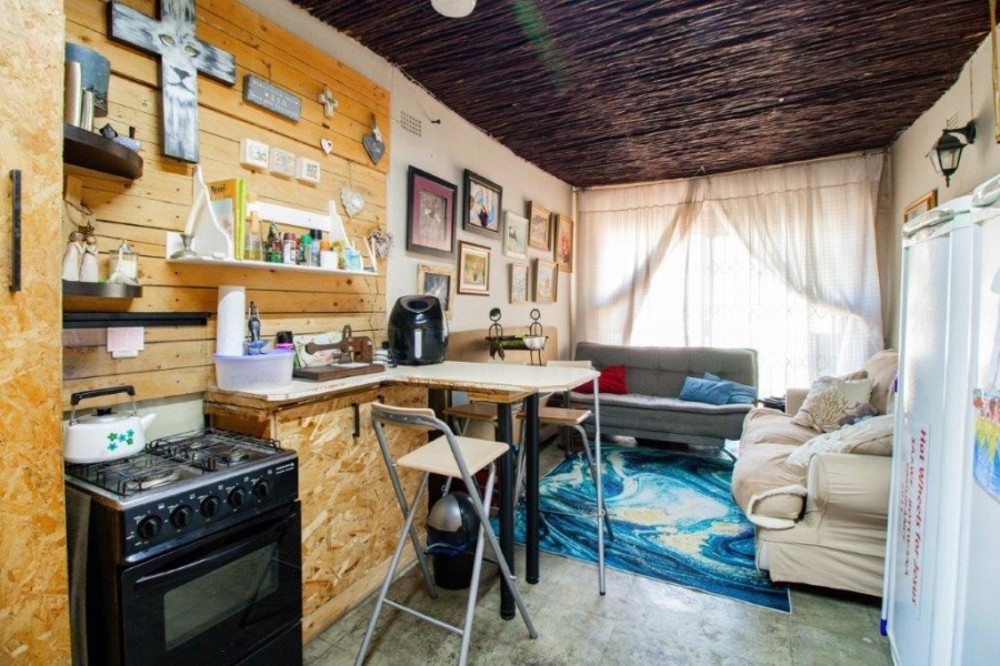 4 Bedroom Property for Sale in Bardene Gauteng