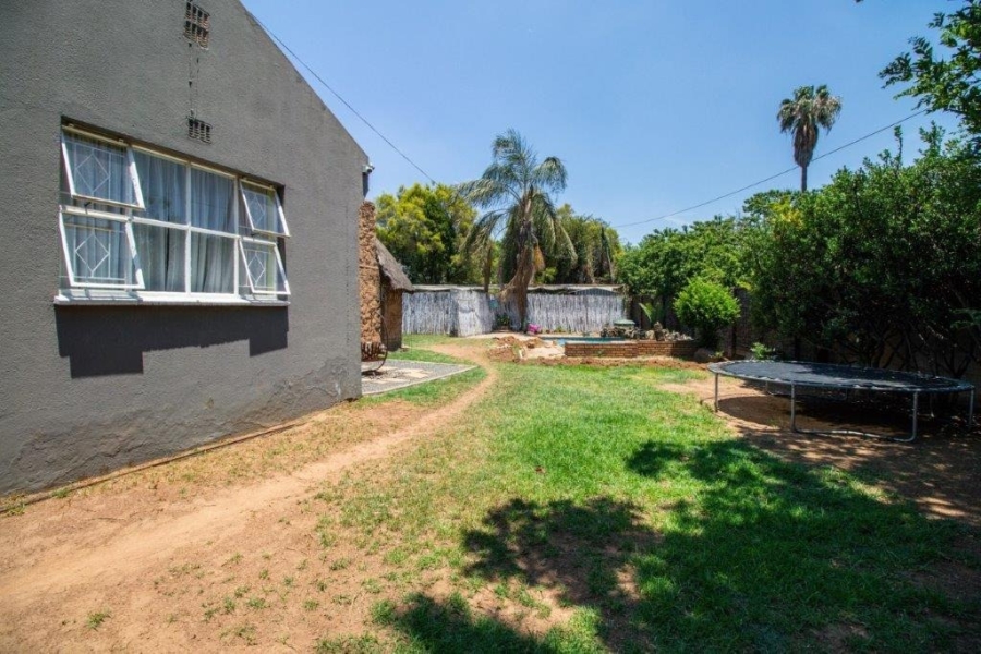4 Bedroom Property for Sale in Bardene Gauteng