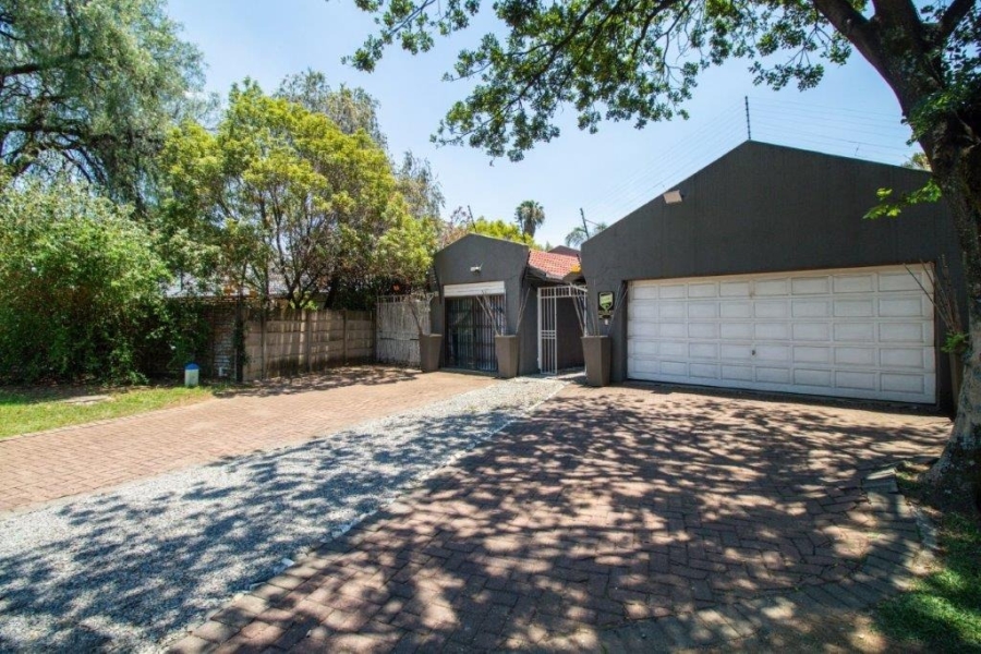 4 Bedroom Property for Sale in Bardene Gauteng