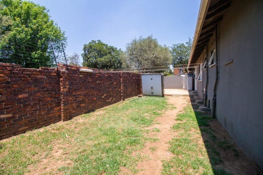 4 Bedroom Property for Sale in Bardene Gauteng