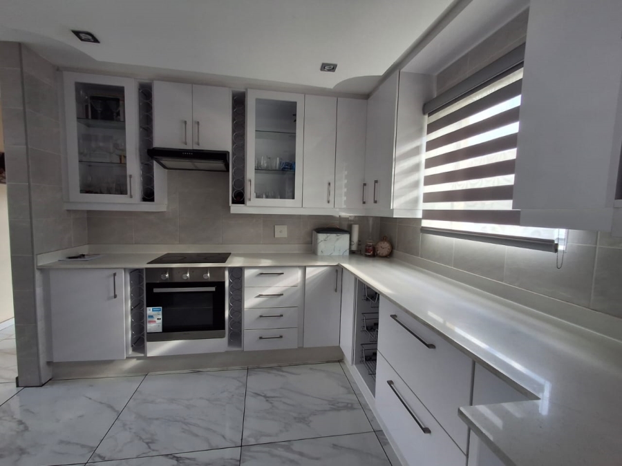 3 Bedroom Property for Sale in Eveleigh Gauteng