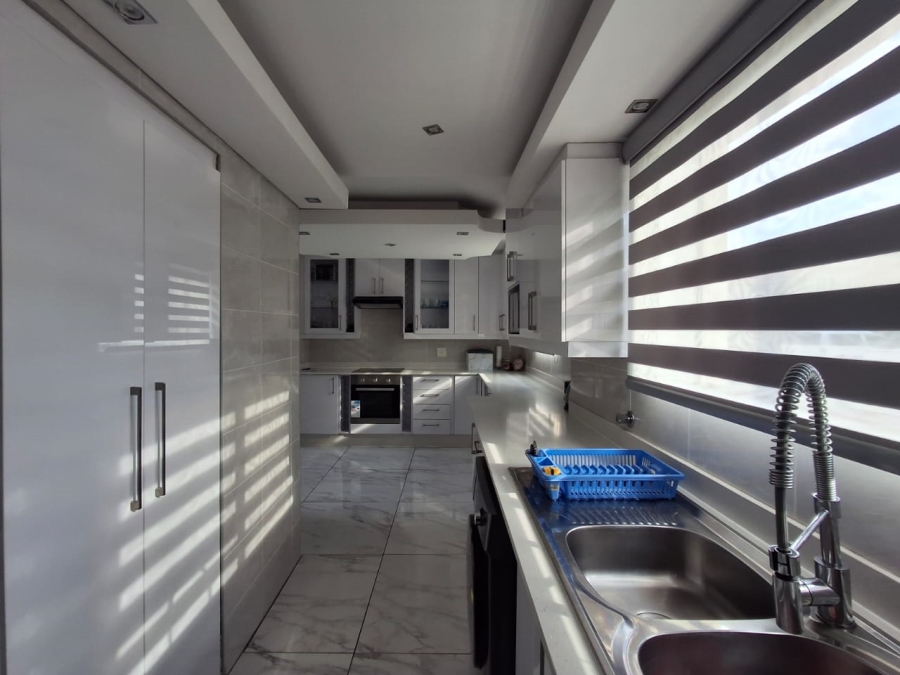 3 Bedroom Property for Sale in Eveleigh Gauteng