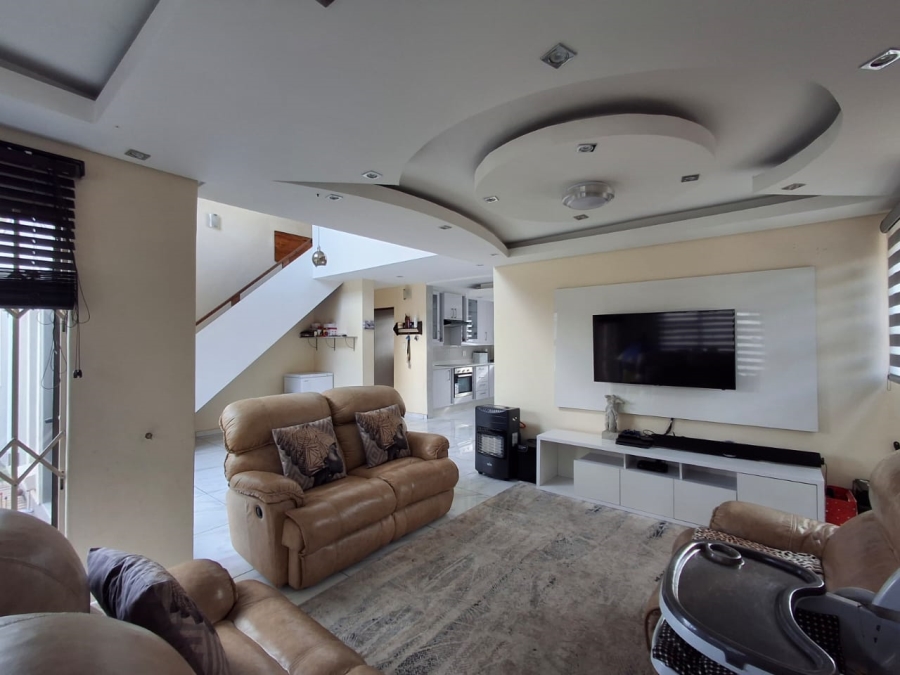 3 Bedroom Property for Sale in Eveleigh Gauteng