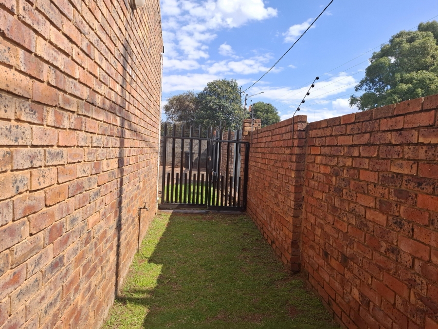 3 Bedroom Property for Sale in New State Areas Gauteng