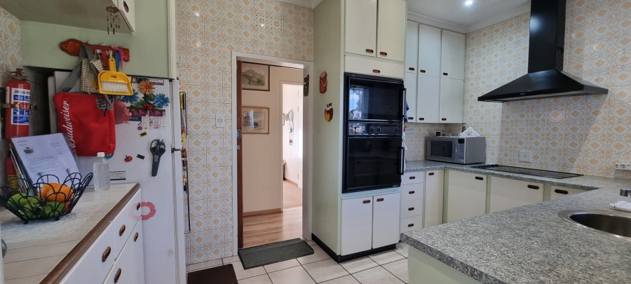 5 Bedroom Property for Sale in Freeway Park Gauteng