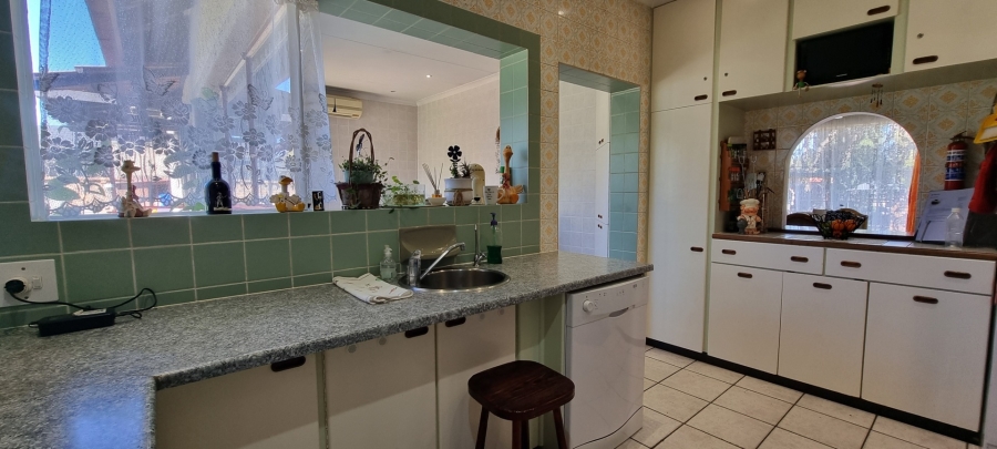 5 Bedroom Property for Sale in Freeway Park Gauteng