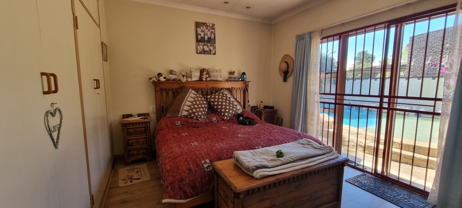 5 Bedroom Property for Sale in Freeway Park Gauteng