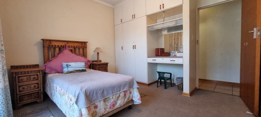 5 Bedroom Property for Sale in Freeway Park Gauteng