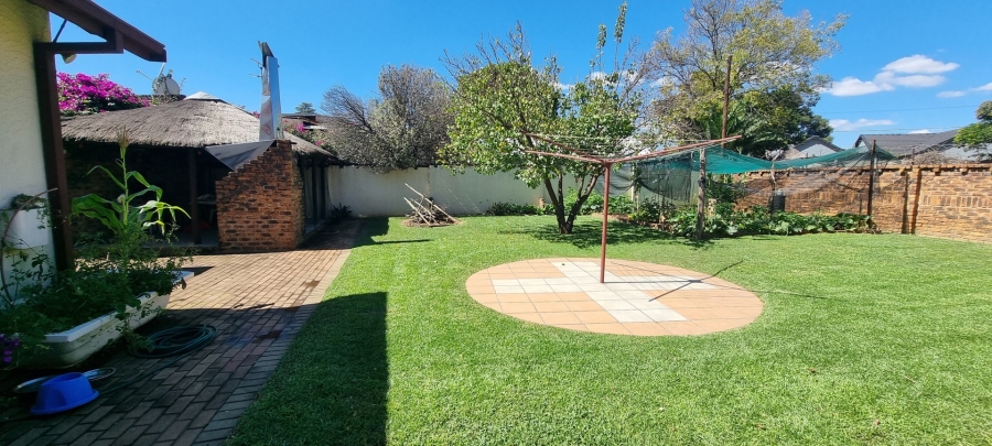 5 Bedroom Property for Sale in Freeway Park Gauteng