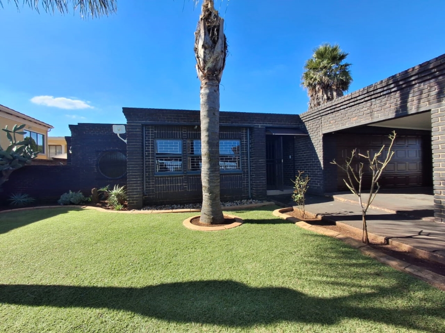 3 Bedroom Property for Sale in Sunair Park Gauteng
