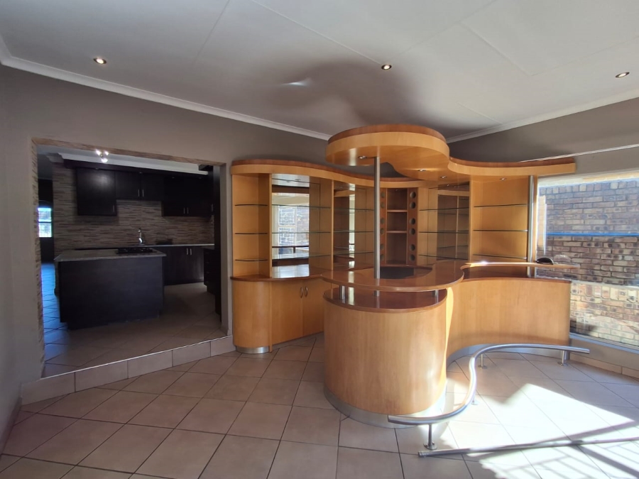 3 Bedroom Property for Sale in Sunair Park Gauteng
