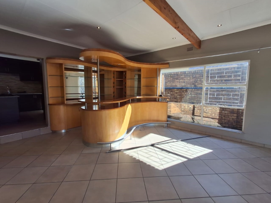 3 Bedroom Property for Sale in Sunair Park Gauteng
