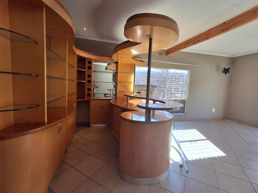 3 Bedroom Property for Sale in Sunair Park Gauteng