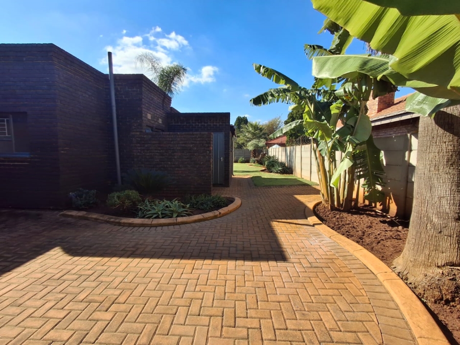 3 Bedroom Property for Sale in Sunair Park Gauteng