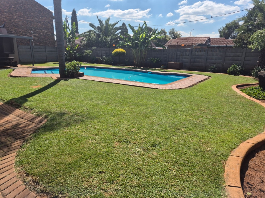 3 Bedroom Property for Sale in Sunair Park Gauteng