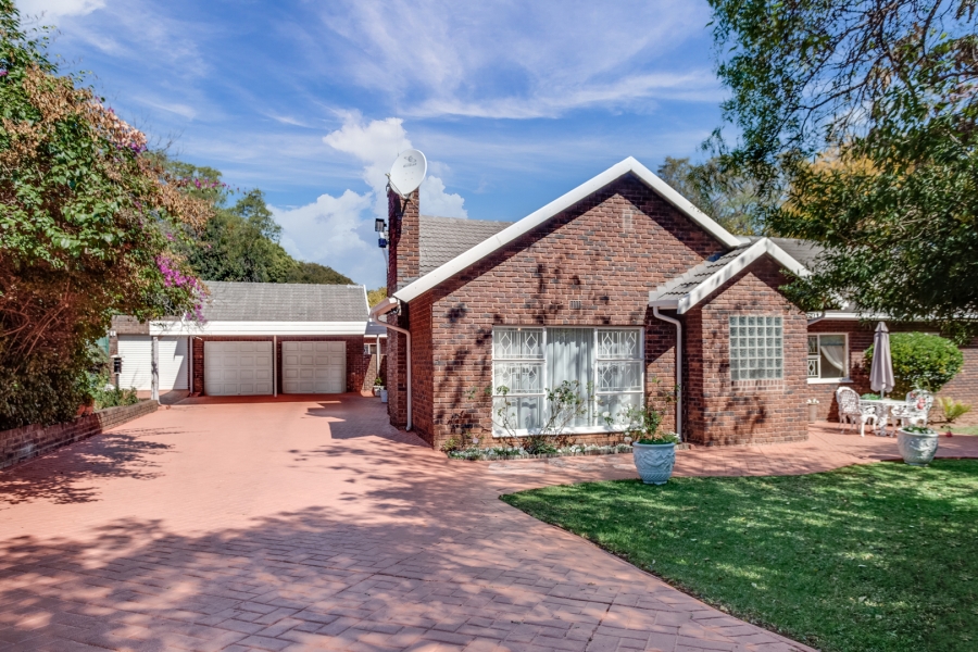 4 Bedroom Property for Sale in Bryanston Gauteng