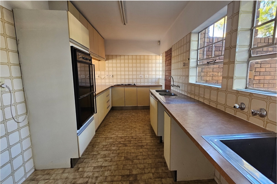 3 Bedroom Property for Sale in Zwartkop Gauteng