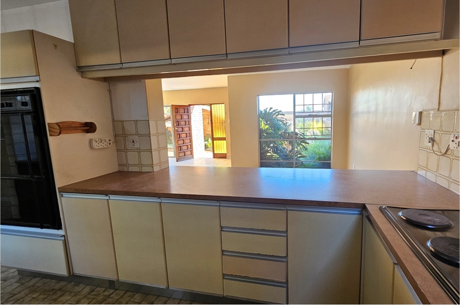 3 Bedroom Property for Sale in Zwartkop Gauteng