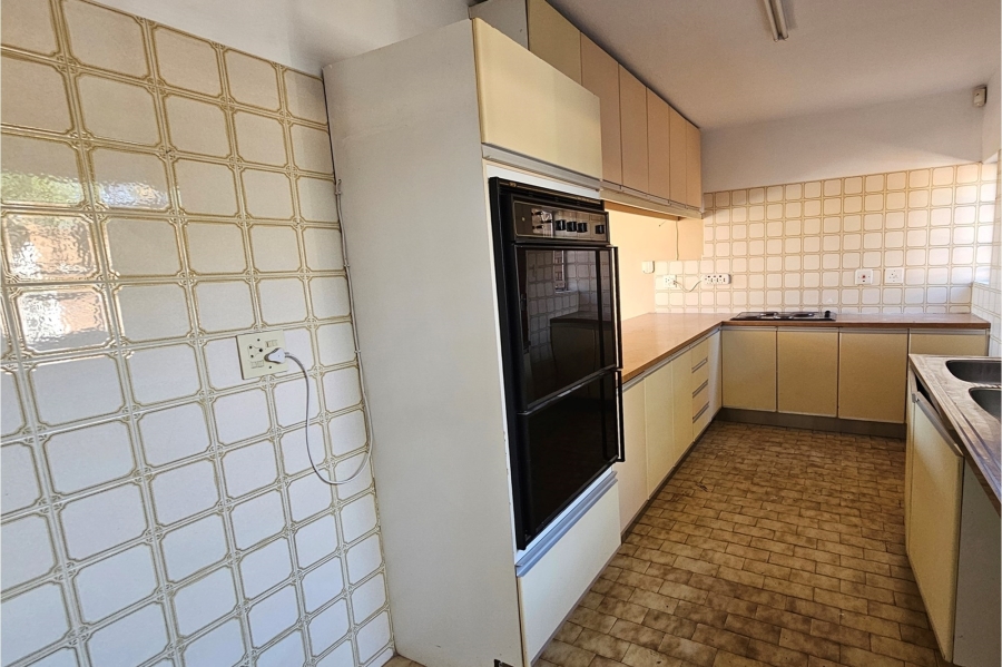 3 Bedroom Property for Sale in Zwartkop Gauteng