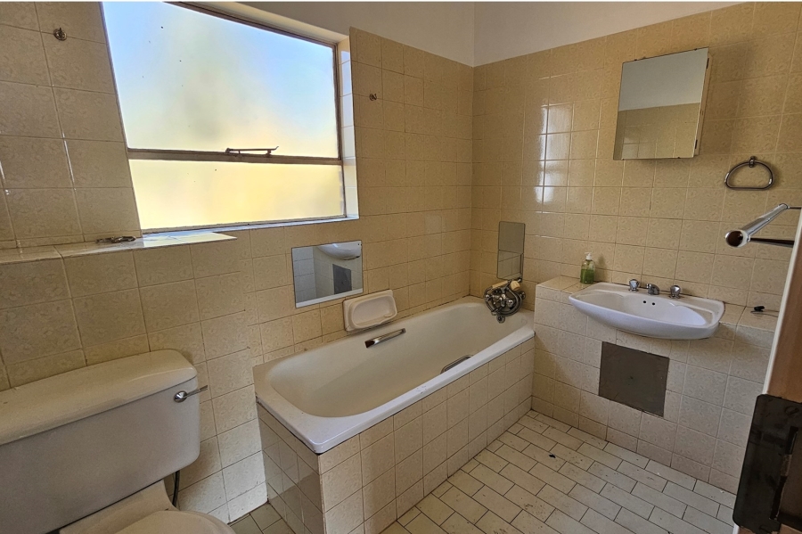 3 Bedroom Property for Sale in Zwartkop Gauteng