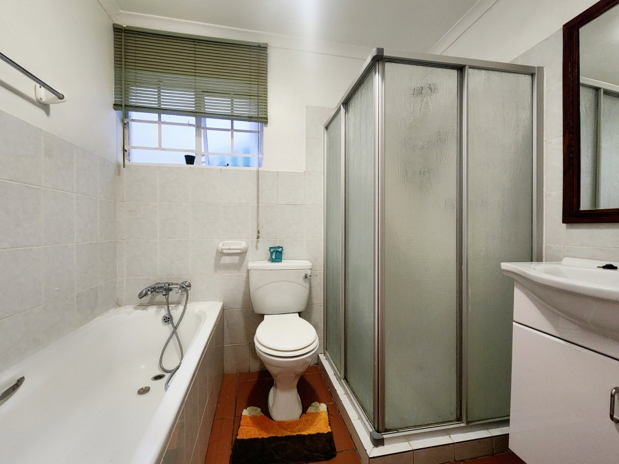 3 Bedroom Property for Sale in Radiokop Gauteng