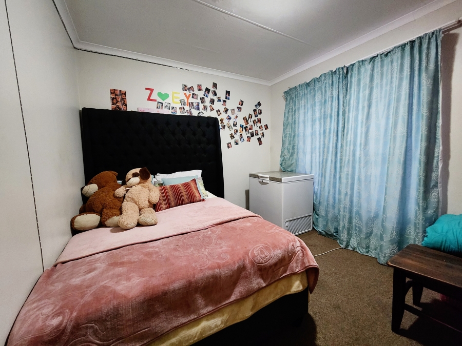 3 Bedroom Property for Sale in Radiokop Gauteng