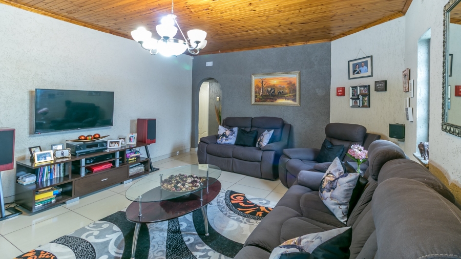3 Bedroom Property for Sale in South Hills Gauteng