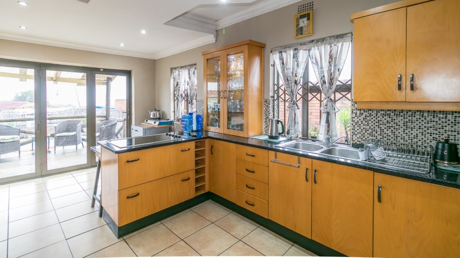 3 Bedroom Property for Sale in South Hills Gauteng