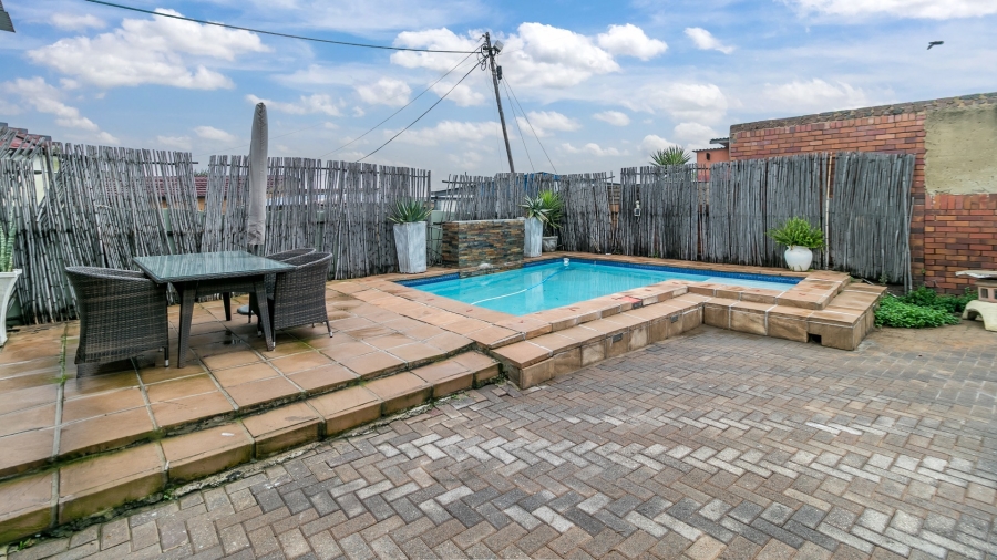 3 Bedroom Property for Sale in South Hills Gauteng