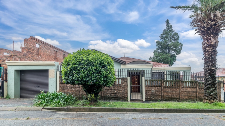 3 Bedroom Property for Sale in South Hills Gauteng
